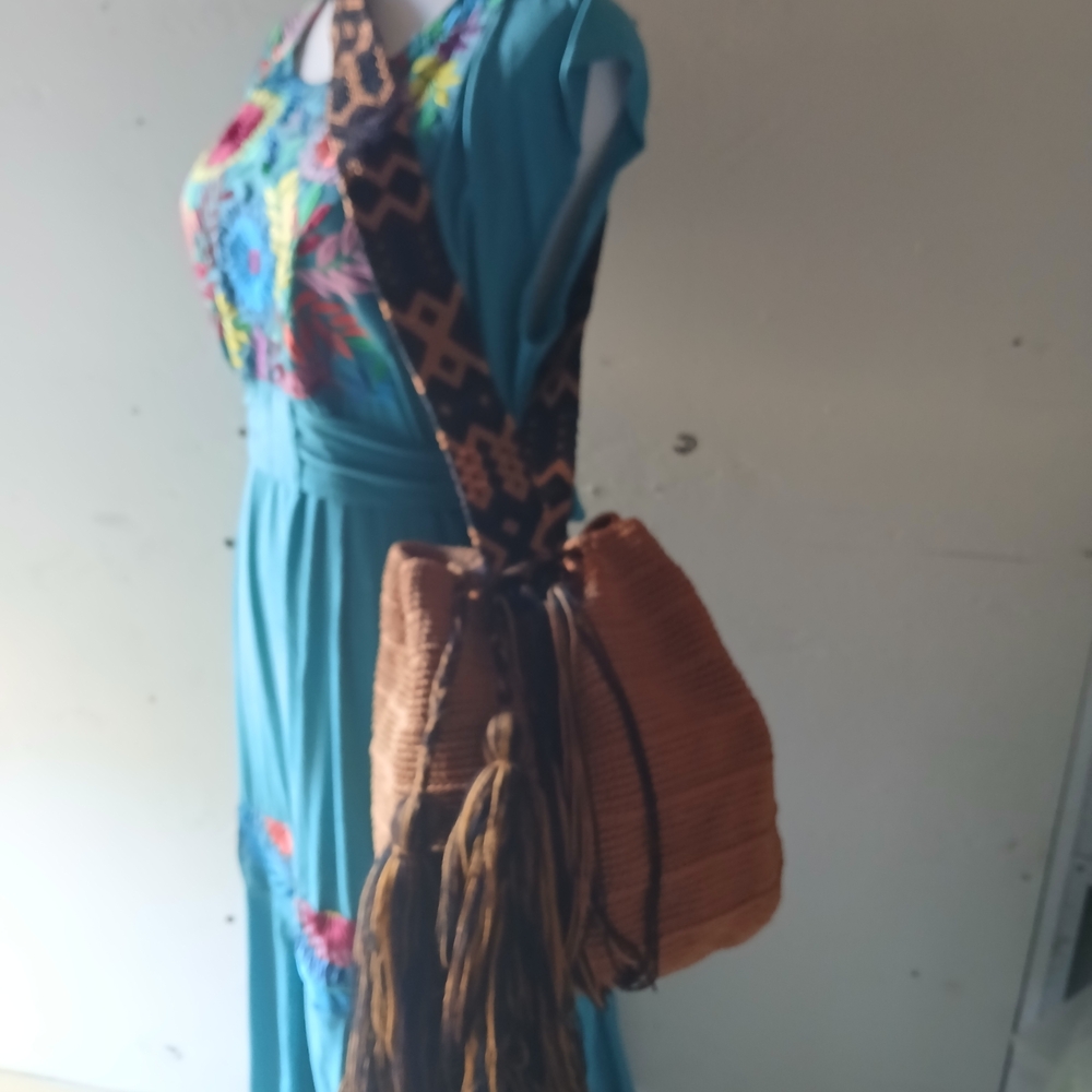 Stylish Tan Woven Bag ( Bag D )